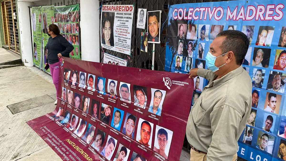 Colectivos toman oficinas